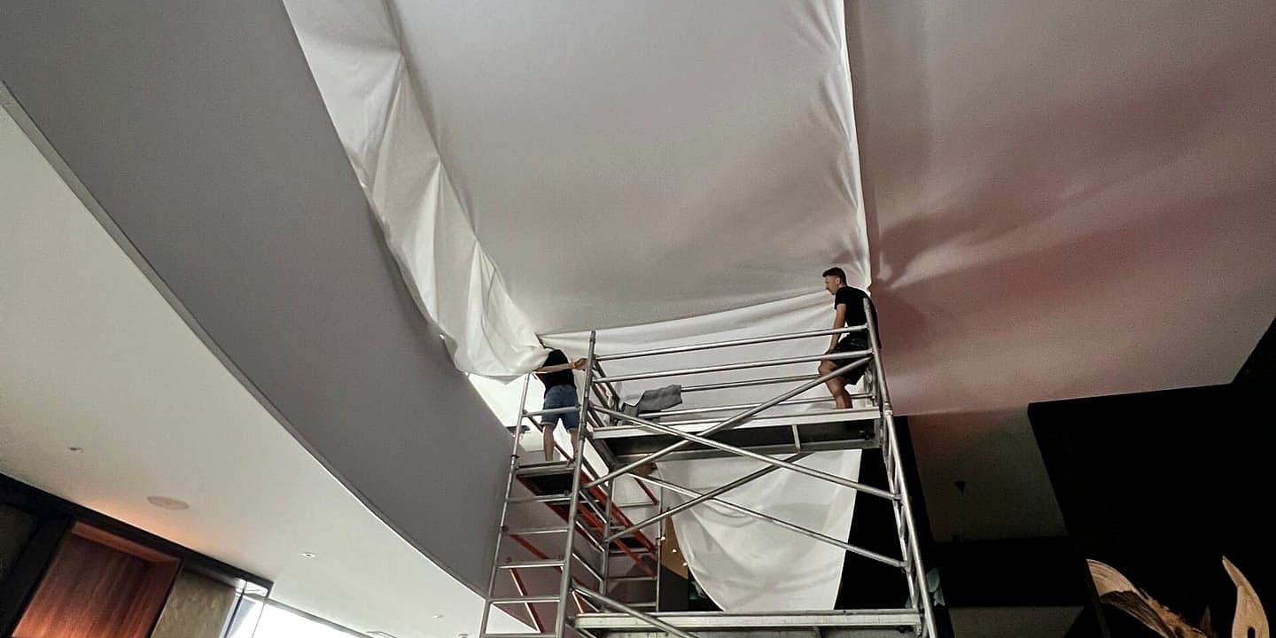 Finishing a ceiling after insulation: plasterboard or stretch ceiling?